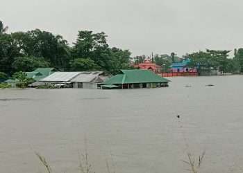 ধেয়ে আসছে বন্যা, ৫ নদীর পানি বিপৎসীমার ওপরে