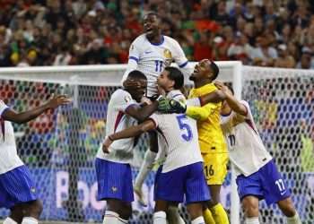 পর্তুগালকে কাঁদিয়ে সেমি-ফাইনালে ফ্রান্স