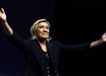 ফ্রান্সে নির্বাচন : প্রথম রাউন্ডে উগ্র ডানপন্থীদের বিজয়