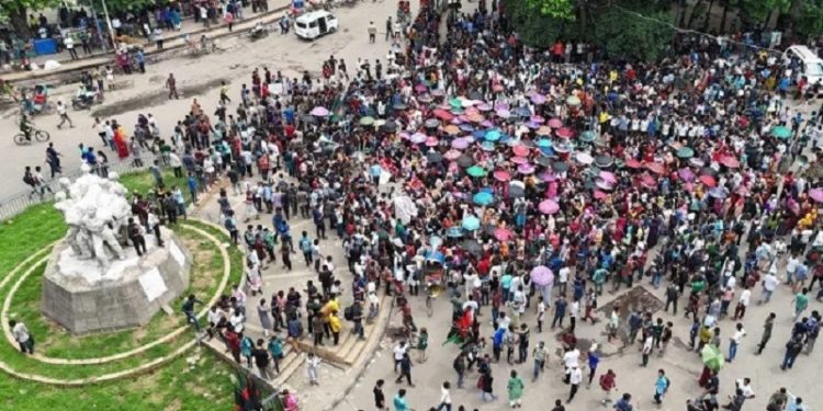 দুপুরে গায়েবানা জানাজা ও কফিন মিছিল করবে শিক্ষার্থীরা