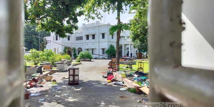 প্রধান বিচারপতির বাসভবনেও লুটপাটের ক্ষত
