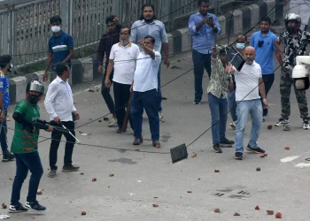 ৪ মরদেহ নিয়ে শহীদ মিনারে স্লোগান, সারা দেশে পুলিশসহ নিহত ৭০
