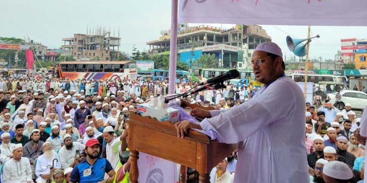 শেখ হাসিনা স্বঘোষিত প্রধানমন্ত্রী ছিলেন: চরমোনাই পির
