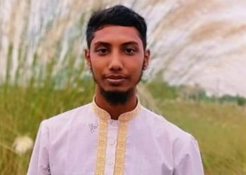 বৈদ্যুতিক তারে স্পৃষ্ট হয়ে হাত হারাতে বসেছেন মাদরাসাছাত্র তাসনিম