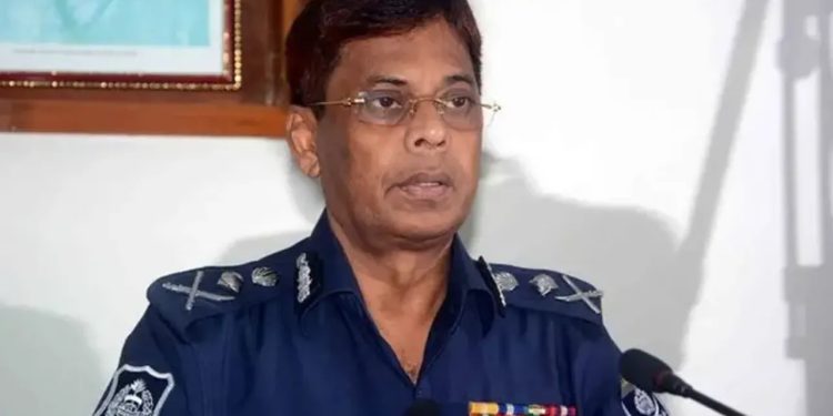 ৭ দিনের রিমান্ডে সাবেক আইজিপি শহীদুল হক