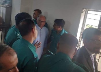 জামিন নামঞ্জুর, কারাগারে বর্ষীয়ান সাংবাদিক মাহমুদুর রহমান