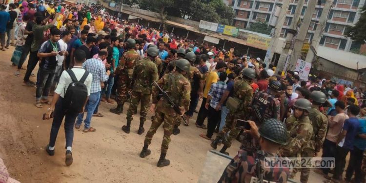 পোশাক খাতে অস্থিরতা চলছেই, আবার বসল বিজিএমইএ