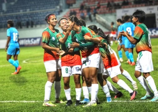 ভারতকে উড়িয়ে সাফের সেমিফাইনালে বাংলাদেশ