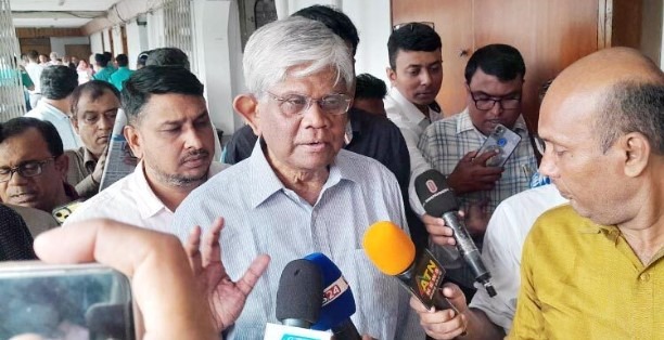 কোনো ক্রমেই যাতে সাধারণ মানুষের কষ্ট না হয় সেটা দেখবো: অর্থ উপদেষ্টা