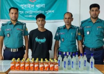 পূবাইলে বিদেশি মদসহ কারবারি গ্রেপ্তার