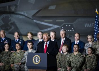 ট্রাম্পের ‘বিতর্কিত’ সিদ্ধান্ত কীভাবে সামলাবে পেন্টাগন?