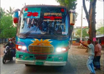 কোটচাঁদপুর-যশোর-চুয়াডাঙ্গা রুটে সরাসরি বাস চলাচল বন্ধ ৪৭ মাস চরম ভোগান্তিতে যাত্রীরা