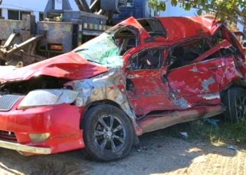 কালিয়াকৈরে বাসচাপায় প্রাইভেটকারের ৩ যাত্রী নিহত