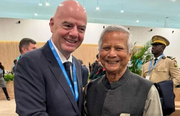 ড. ইউনূসের আমন্ত্রণে ঢাকা আসছেন ফিফা সভাপতি