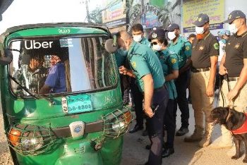 রাজধানীতে পুলিশের বিশেষ চেকপোস্ট কার্যক্রম শুরু