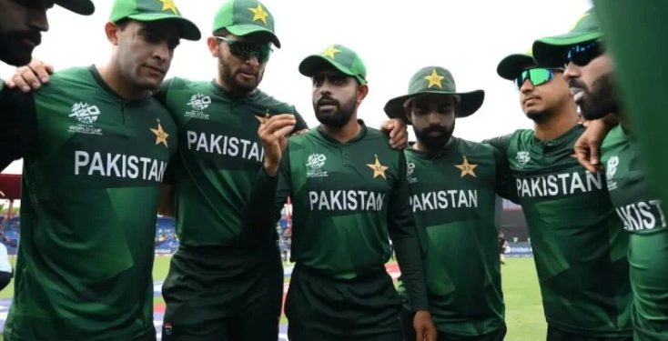 অস্ট্রেলিয়ার বিপক্ষে পাকিস্তানের একাদশে ৫ পেসার