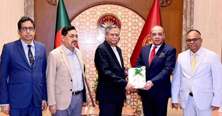 রাষ্ট্রপতির কাছে সুপ্রিম কোর্টের বার্ষিক প্রতিবেদন পেশ