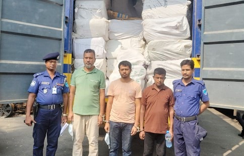 সাভারে চুরি হওয়া ২২ লাখ টাকার গার্মেন্টস পণ্য উদ্ধার, আটক ৩