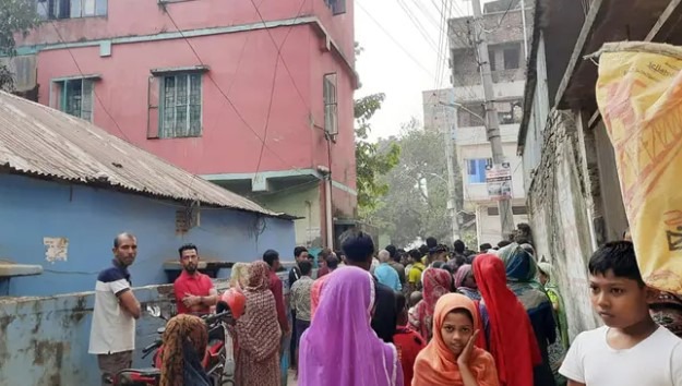 রাজধানীর পল্লবীতে দুই সন্তানকে গলাকেটে হত্যার পর বাবার আত্মহত্যার চেষ্টা