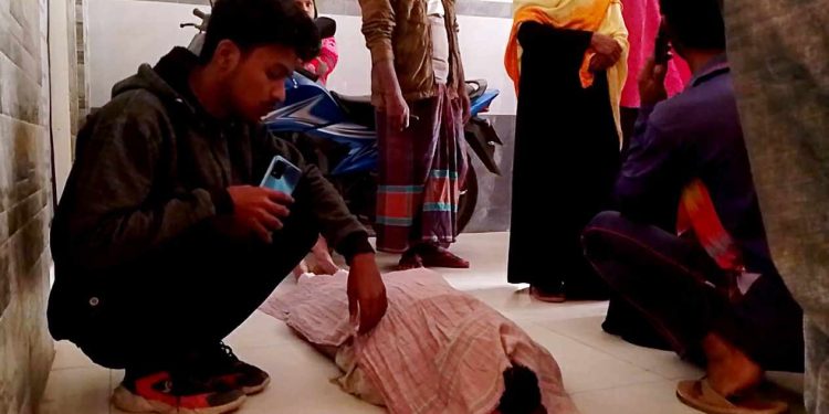 শৈলকুপায় মোটরসাইকেলের ধাক্কায় পথচারী নিহত ঝিনাইদহ