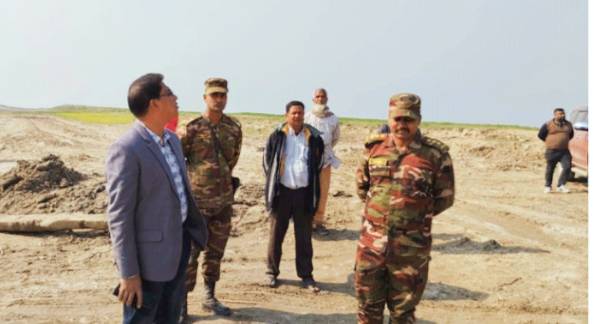 নাটোরের লালপুরে পদ্মা নদীতে অভিযান-অবৈধ্য ভাবে মাটি কাটার দায়ে দুইজনকে আড়াই লাখ টাকা জরিমানা