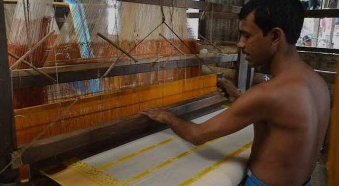 বিলুপ্তির পথে নাটোরের তাঁতশিল্প