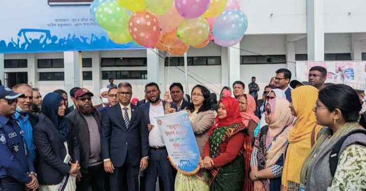 নাটোরে বর্ণাঢ্য আয়োজনে তারুণ্যের উৎসব পালিত