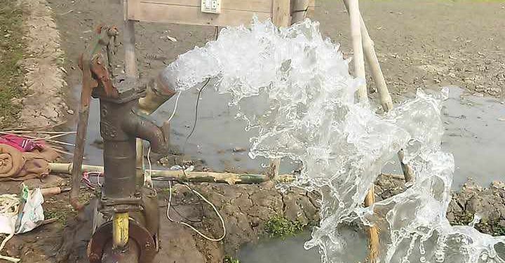 নাটোরের সিংড়ায় বিএনপি নেতার মাইকিং এর পরে সেচ মটরে অবৈধ সংযোগের হিড়িক