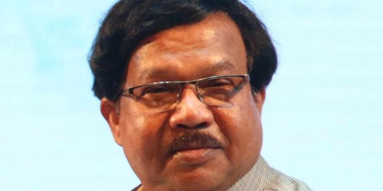 শিল্পকলার সাবেক ডিজি লাকীসহ ২৪ জনের দেশত্যাগে নিষেধাজ্ঞা