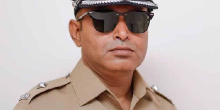 দেশবাসীসহ গাজীপুর সদর মেট্রো থানার সর্বস্তরের জনগনকে ইংরেজী নববর্ষের শুভেচ্ছা : অফিসার ইনচার্জ মোহাম্মদ আরিফুর রহমান