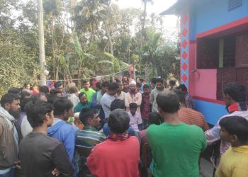 নাটোরের সিংড়ায় পারিবারিক কলোহের জেরে স্বামী ও ছেলের মারপিটে গৃহবধূর মৃত্যু-স্বামী ও ছেলে আটক