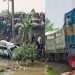 ট্রেনের ধাক্কায় পুকুরে মাইক্রোবাস, নিহত ৫