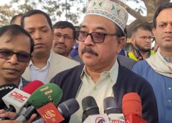 ঢাকা বিভাগীয় কমিশনার বিশ^ ইজতেমা মাঠ পরিদর্শ