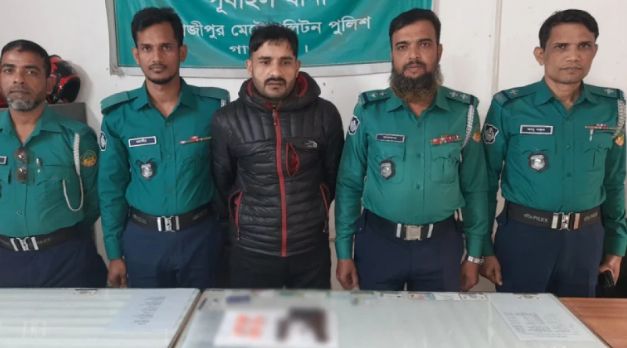 গাজীপুরে বিদেশি পিস্তলসহ যুবক গ্রেপ্তার