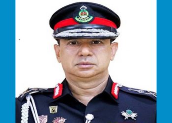 সাবেক র‌্যাবপ্রধান হারুনের বিরুদ্ধে গ্রেপ্তারি পরোয়ানা