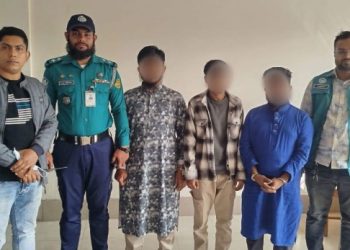 গণধর্ষণের পর ব্ল্যাকমেইল করা চক্রের তিনজন গ্রেপ্তার