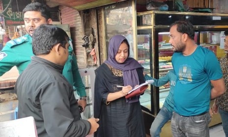 টঙ্গীতে ২৪ ঘন্টায় সাঁড়াশি অভিযানে দুই লাখ ১৫ হাজার টাকা জরিমানা