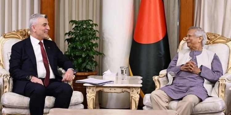 শিল্প কারখানা বাংলাদেশে স্থানান্তরের জন্য তুরস্কের প্রতি আহ্বান প্রধান উপদেষ্টার