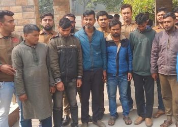 মুন্সিগঞ্জে ৭ ডাকাত গ্রেফতার, লুটকৃত মালামাল ও অস্ত্র উদ্ধার