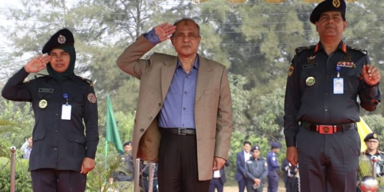 পুলিশের কাজের উদ্যম বাড়াতে সর্বাত্মক প্রচেষ্টা নেওয়া হয়েছে: স্বরাষ্ট্র উপদেষ্টা