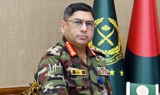 আমরা অন্তর্বর্তী সরকারের পাশে রয়েছি: সেনাপ্রধান