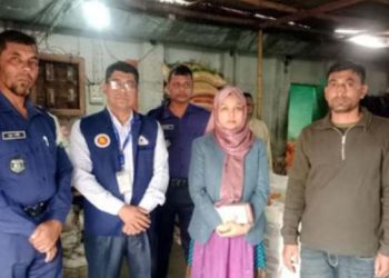 নাটোরের গুরুদাসপুরে ২ চানাচুর কারখানাকে জরিমান