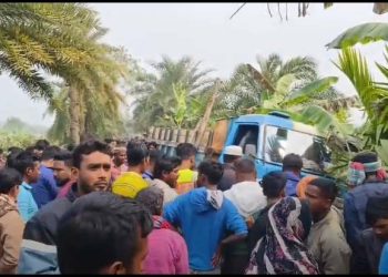 নাটোরের লালপুরে সড়ক দুর্ঘটনায় তিন মোটরসাইকেল আরোহীর মৃত্য