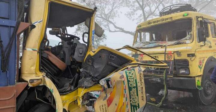 নাটোরে পৃথক দুটি সড়ক দুর্ঘটনায় নিহত- ২