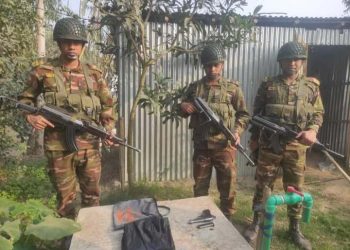 নাটোরের সিংড়ায় বিদেশি পিস্তল ও ম্যাগাজিনসহ গুলি উদ্ধার