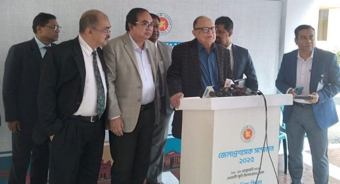 ৩০ টাকা কেজি দরে চাল পাবে ৫০ লাখ পরিবার: খাদ্য উপদেষ্টা