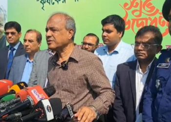 আইন নিজের হাতে তুলে নেবেন না: স্বরাষ্ট্র উপদেষ্টা