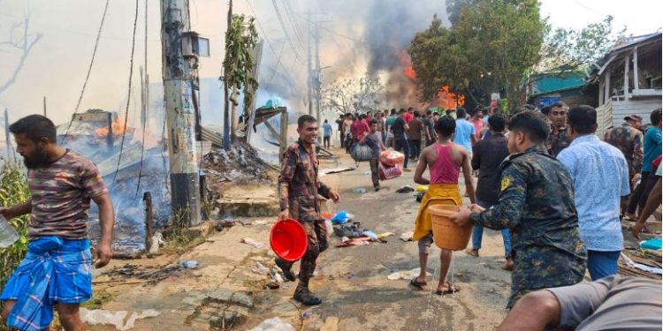 সাজেকে ভয়াবহ আগুন; ৫ ঘণ্টার চেষ্টায় আগুন নিয়ন্ত্রণে পুড়েছে ৫০টির বেশি হোটেল-রিসোর্ট