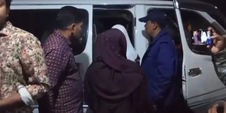 নাটোরের বড়াইগ্রামে কলেজছাত্রীকে অপহরণের চেষ্টা, ৫ নারীসহ আটক ১০