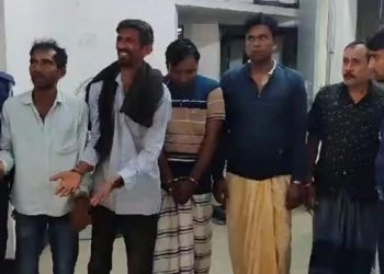 আশুলিয়ায় ডাকাতির প্রস্তুতিকালে দেশীয় অস্ত্রসহ আন্তঃজেলা ডাকাত দলের পাঁচ সদস্যকে গ্রেফতার